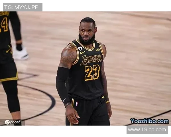 湖人对决热火总决赛第二场精彩回放分析与战术解读 湖人对决热火总决赛第二场精彩回放分析与战术解读